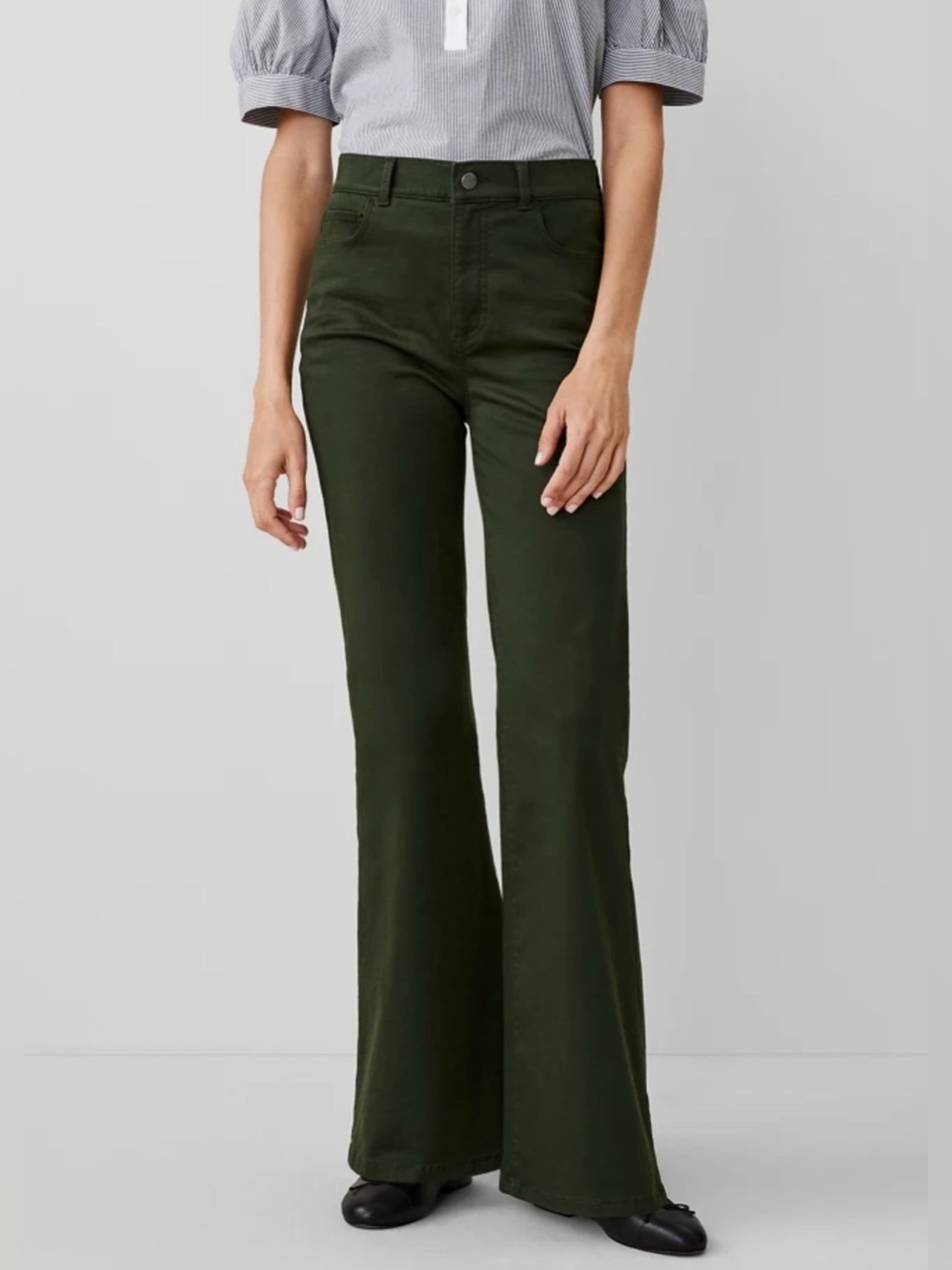 Ann Taylor Weekend Hunters Green High Rise Flare Pants Size 8 NWT